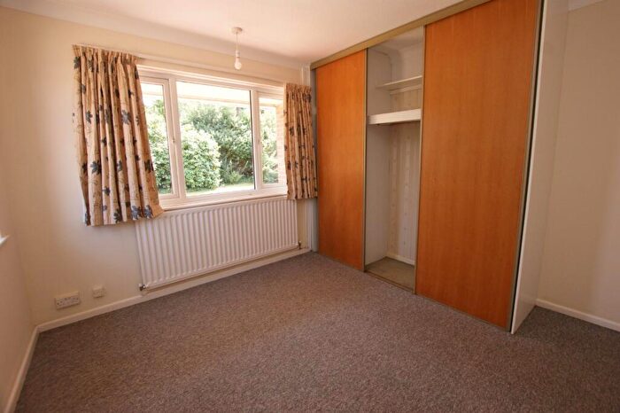 3 Bedroom Bungalow For Sale In Highfield Road, Corfe Mullen, Wimborne, Dorset, BH21 - Photo 5
