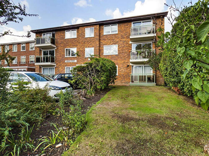 1 Bedroom Flat To Rent In Lilac Court, Albemarle Road, Beckenham, Kent, BR3