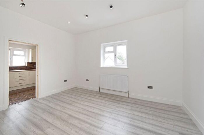 1 Bedroom Flat To Rent In Brigstock Road, Thornton Heath, CR7