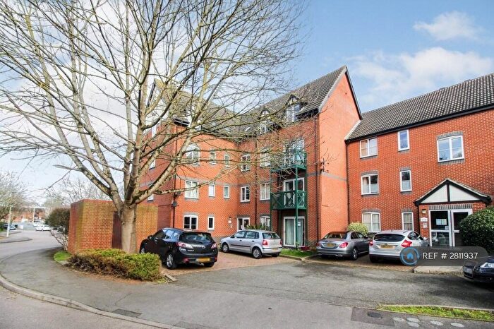 2 Bedroom Flat To Rent In Rose Kiln Lane, Reading, RG1