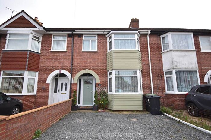 3 Bedroom Terraced House For Sale In Amberley Road, Elson, PO12
