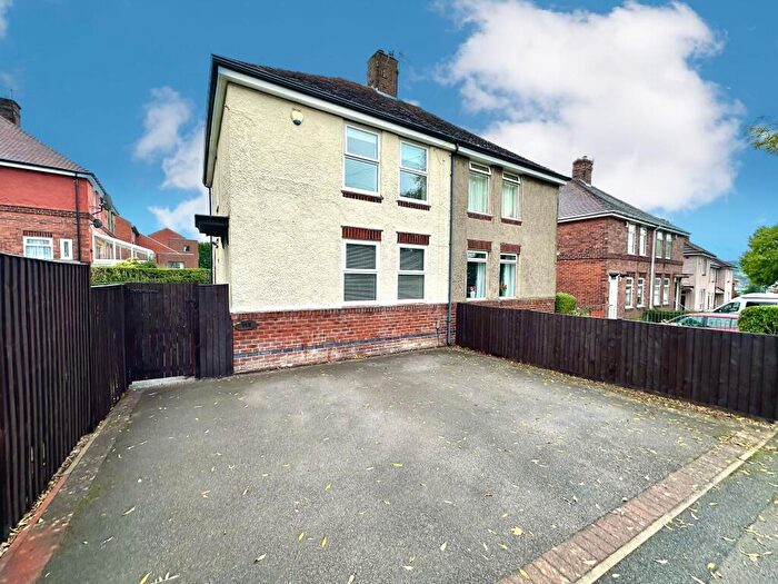 3 Bedroom Semi-Detached House For Sale In Hallowmoor Road, Sheffield, S6