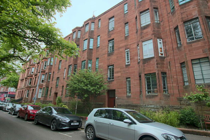 2 Bedroom Flat To Rent In Dudley Drive, Hyndland, G12