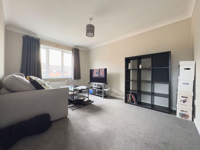 1 Bedroom Flat To Rent In Ellison Close, Gloucester, GL4