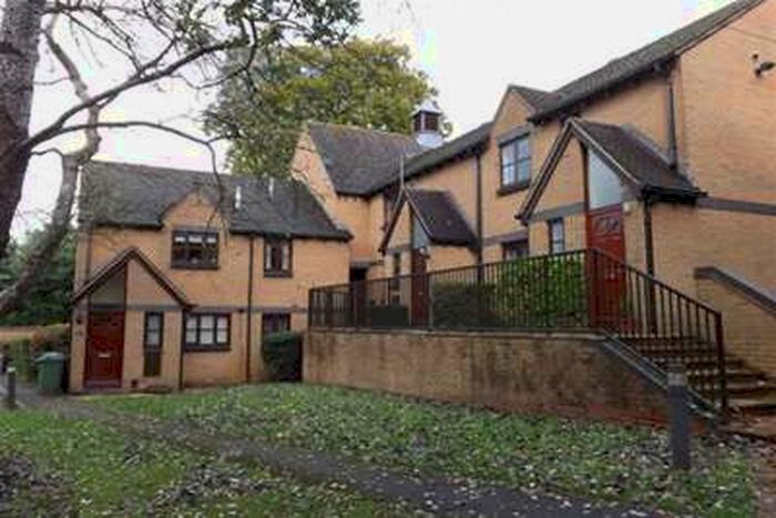 1 Bedroom Maisonette Flat To Rent In Colwell Drive, Headington, OX3