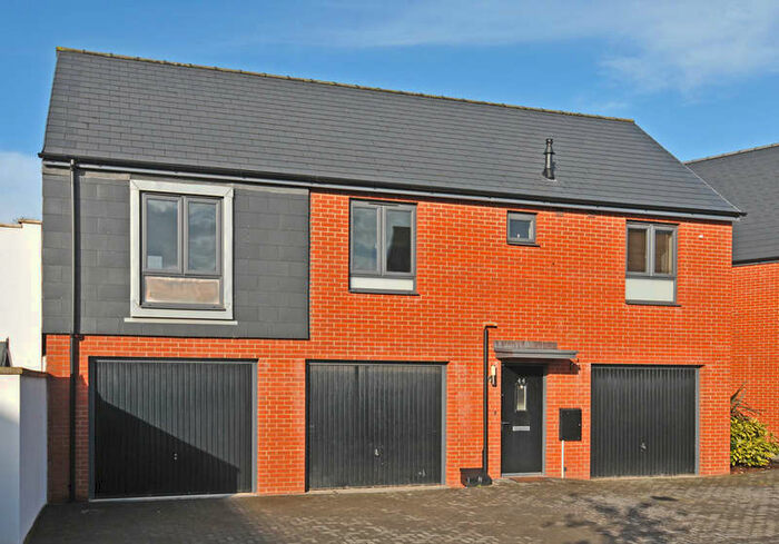 2 Bedroom Flat To Rent In Milbury Farm Meadow Exminster Exeter Devon, EX6