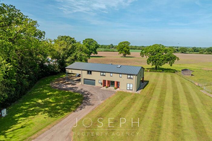 5 Bedroom Detached House For Sale In Old London Road, Copdock, IP8