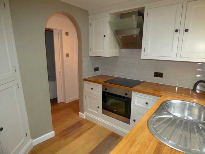 2 Bedroom Flat To Rent In Fore Street, Shaldon, Teignmouth, TQ14