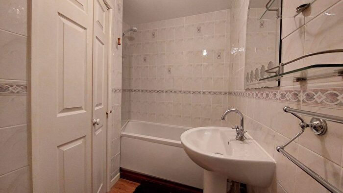 2 Bedroom Semi-Detached House For Sale In Butts Way, North Tawton, Devon, EX20