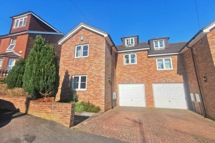 4 Bedroom Semi-Detached House To Rent In Woodland Road, Tunbridge Wells, TN4