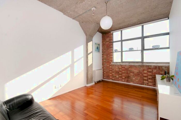 1 Bedroom Flat To Rent In Royle Building, Wenlock Road, London, N1