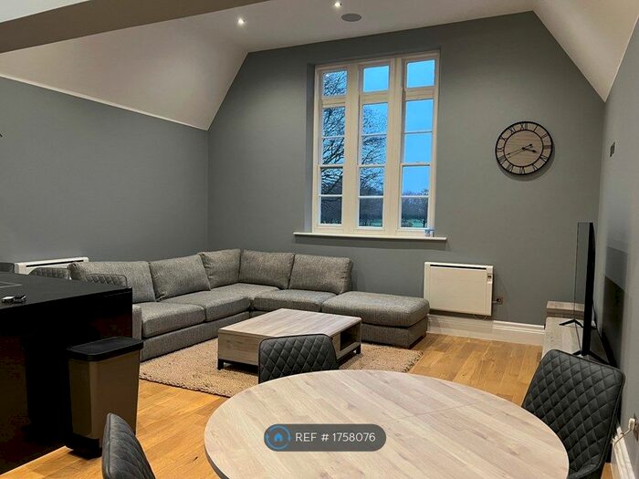 2 Bedroom Flat To Rent In Stableford Hall, Eccles, Manchester, M30