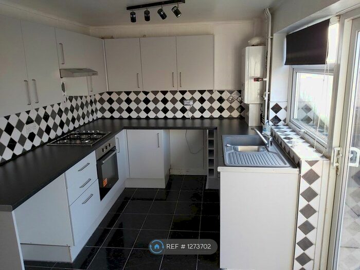 3 Bedroom Terraced House To Rent In Dawn Walk, Fazakerley, Liverpool L10
