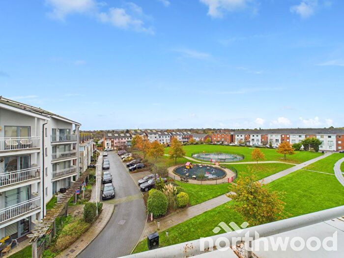 2 Bedroom Flat For Sale In Drummond Grove, Willesborough, Ashford, TN24