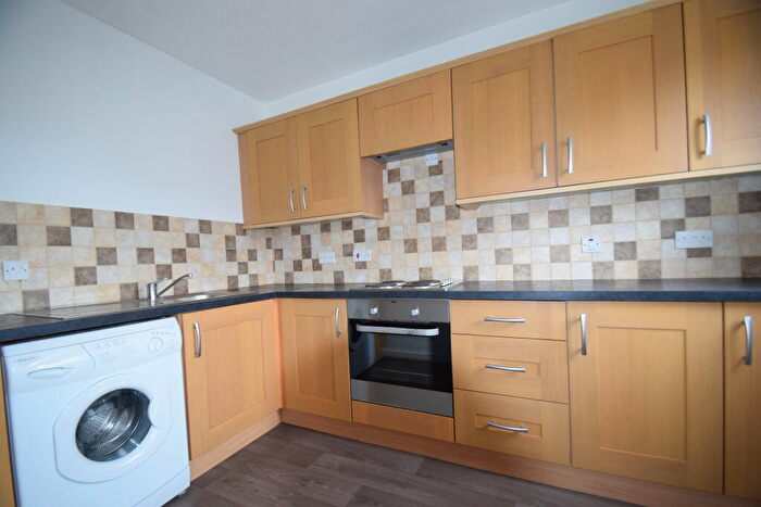 2 Bedroom Flat To Rent In Roots Hall Drive, Southend On Sea, Essex, SS2