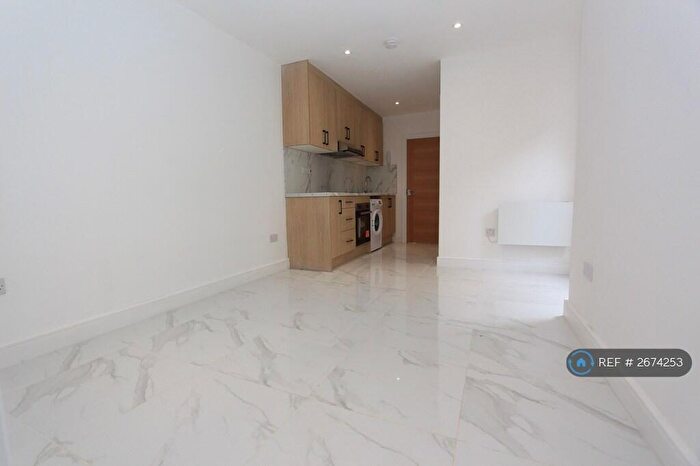 1 Bedroom Flat To Rent In Rucklidge Avenue, London, NW10