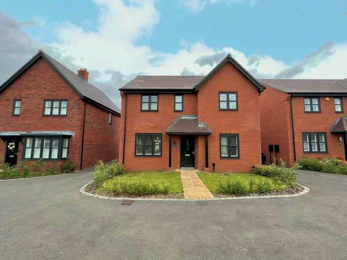 4 Bedroom Detached House For Sale In Whittle Drive, Blythe Valley, Shirley, B90