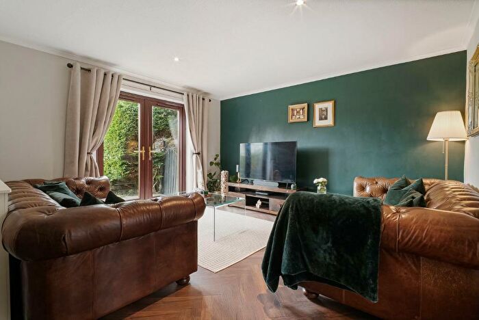 3 Bedroom Terraced House For Sale In Birks Hill, Irvine, North Ayrshire, KA11