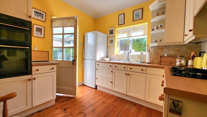 2 Bedroom Detached Bungalow For Sale In Alexandra Road, Peterborough, PE1