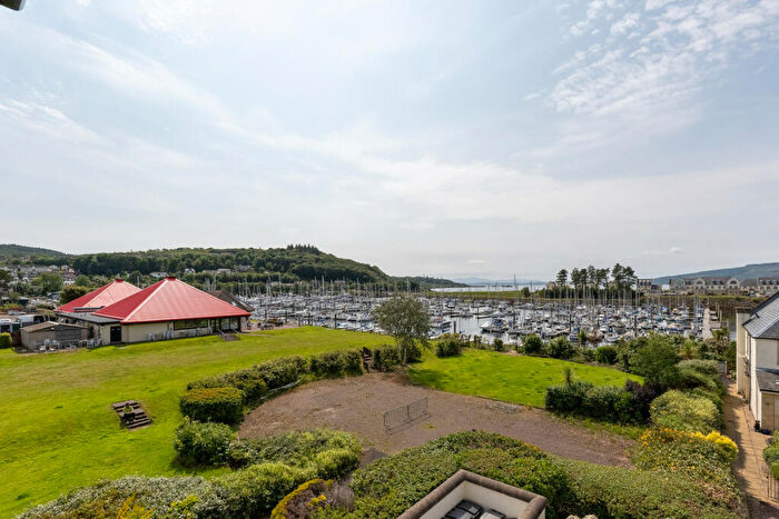 3 Bedroom Flat For Sale In Harbourside, Greenock, PA16