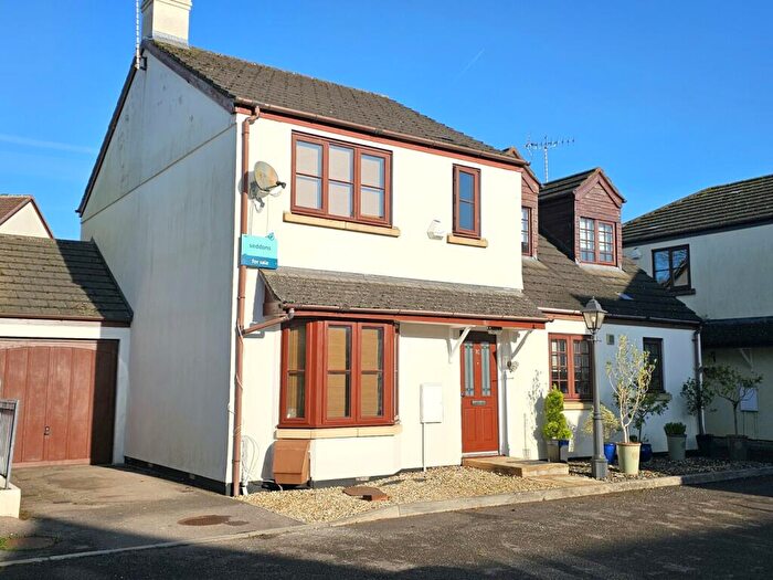 3 Bedroom House For Sale In Smithys Way, Sampford Peverell, Tiverton, Devon, EX16