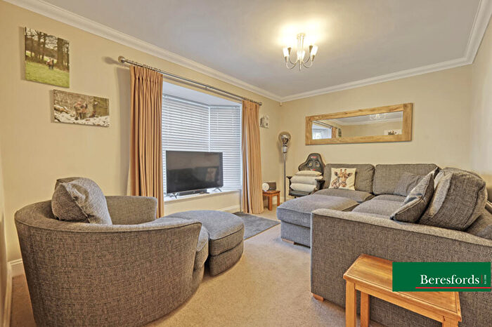 4 Bedroom Detached House For Sale In St Fabians Drive, Chelmsford, CM1