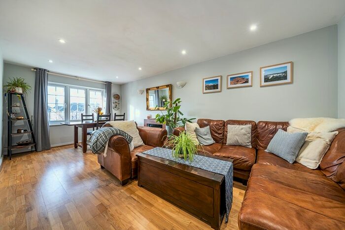 1 Bedroom Flat To Rent In Selhurst Close, London, SW19