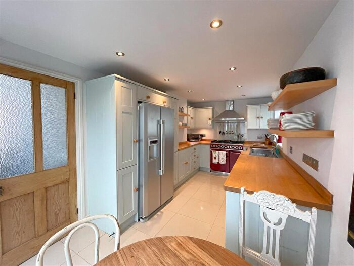 3 Bedroom Terraced House For Sale In Daglands Road, Fowey, PL23