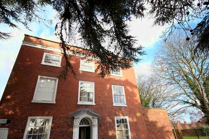 1 Bedroom Flat To Rent In Cedar Court, Bromyard Road, St Johns, Worcester, WR2