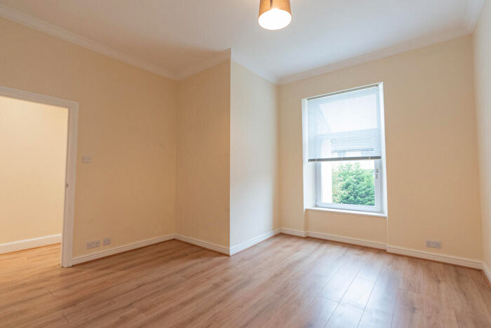 1 Bedroom Flat For Sale In Hamilton Road, Bellshill, ML4