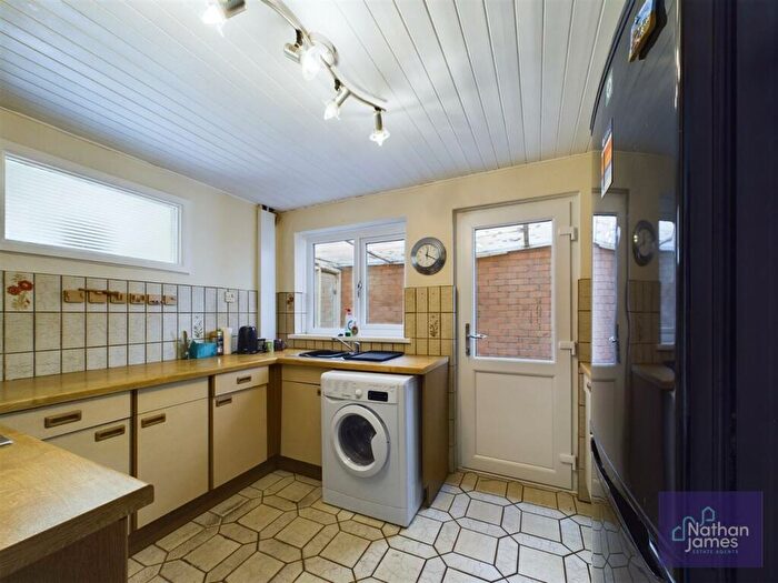 3 Bedroom Detached House For Sale In Longfellow Rd, Caldicot, NP26