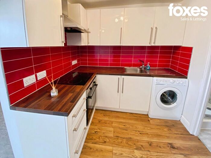 Studio To Rent In Flat, - Belle Vue Road, BH6