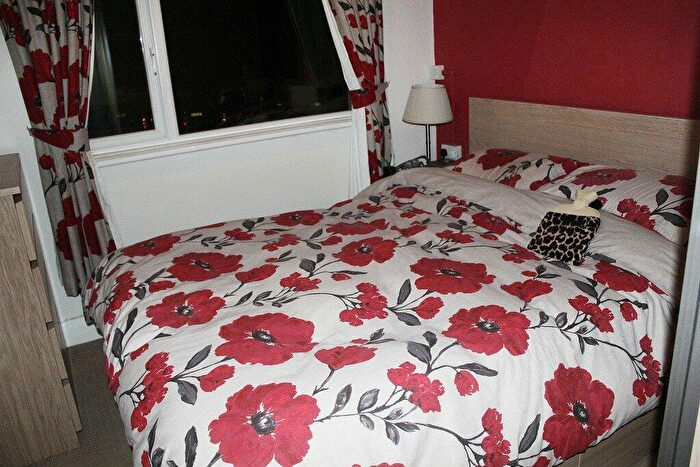 1 Bedroom Flat To Rent In Stratford Road, Shirley, Solihull, West Midlands, B90