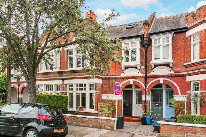 2 Bedroom Flat To Rent In Cowley Road, Mortlake, London, SW14