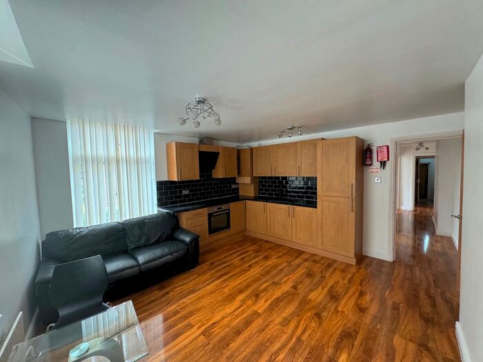 2 Bedroom Flat To Rent In Leopold Avenue, West Didsbury, Didsbury, Manchester, M20