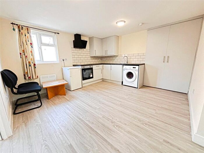 2 Bedroom Flat To Rent In Thorney Mill Road, Iver, Buckinghamshire, SL0