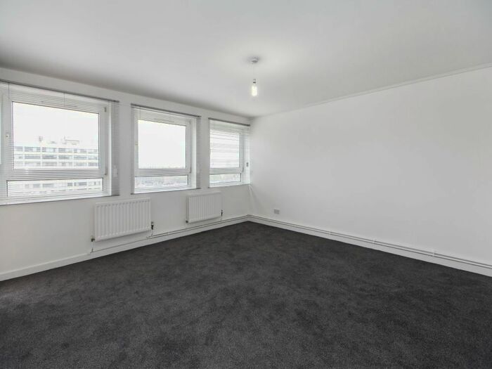 2 Bedroom Flat To Rent In Stangate House, Royal Street, London, SE1