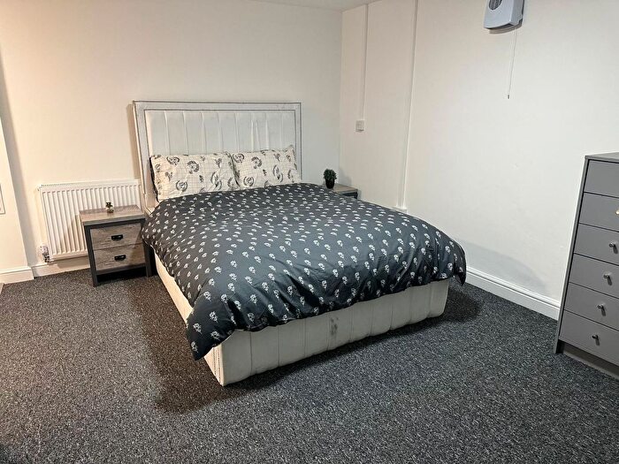 Studio To Rent In Lower High Street, Wednesbury, WS10
