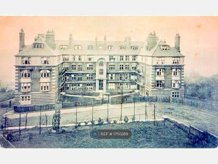 2 Bedroom Flat To Rent In Grange Court, Leeds, LS6