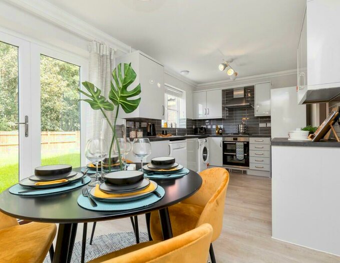 3 Bedroom Terraced House For Sale In Queen Elizabeth Way, Bramford, Ipswich, IP8