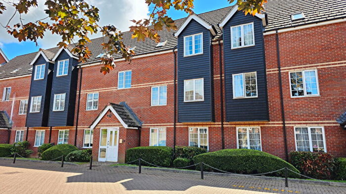 2 Bedroom Flat For Sale In Bartholomew Court, Bartholomew Street, Newbury, RG14