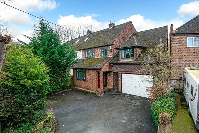 4 Bedroom Semi Detached House For Sale In Woodlands Avenue, Berkhamsted, Hertfordshire, HP4