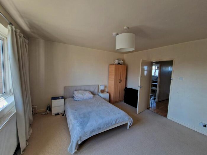 1 Bedroom House To Rent In Zion House, London, E1