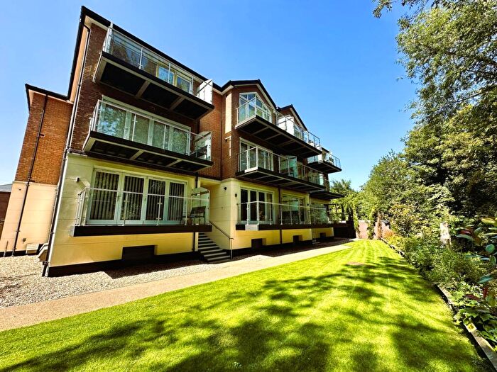 2 Bedroom Flat To Rent In St. Stephens Road, Canterbury, CT2