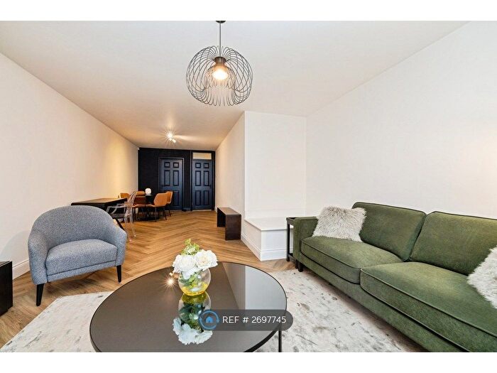 1 Bedroom Flat To Rent In Bethnal Green Road, London, E2