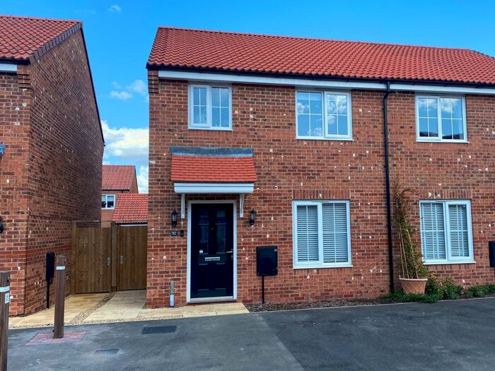 3 Bedroom Semi-Detached House For Sale In Field Avenue, Saxilby, Lincoln, LN1