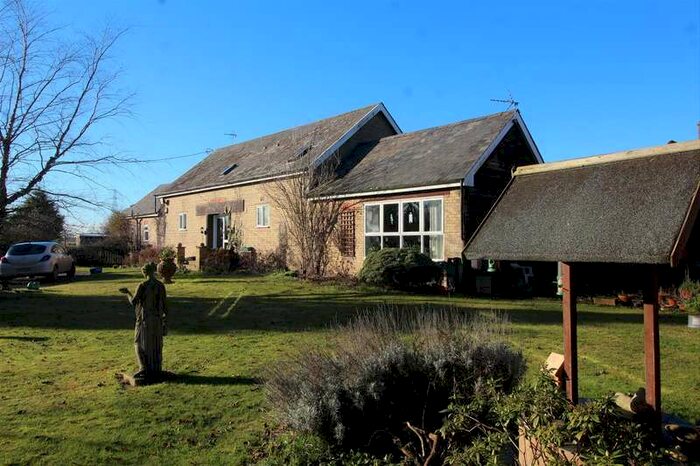 4 Bedroom Barn Conversion Character Property For Sale In Eldernell Lane, Coates, Whittlesey. Peterborough, PE7