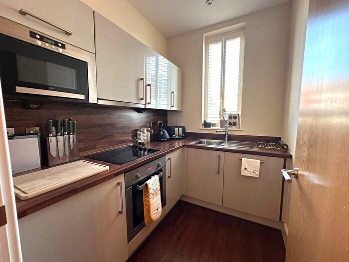 1 Bedroom Flat To Rent In Harborne Central, High Street, Harborne, Birmingham, B17