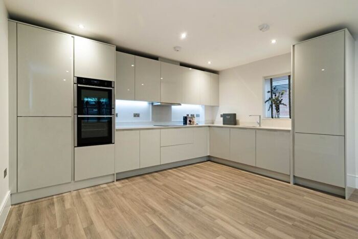 1 Bedroom Apartment To Rent In Buzzard Close, Stratford-upon-Avon, CV37