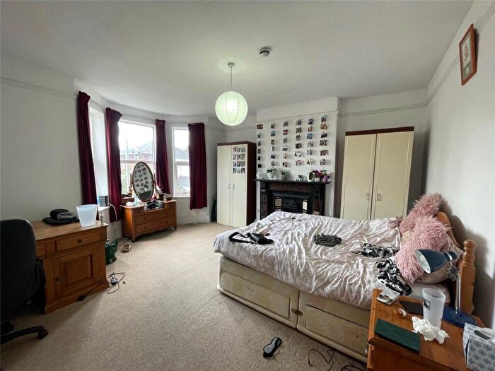 1 Bedroom Terraced House To Rent In Magdalen Road, Exeter, Devon, EX2